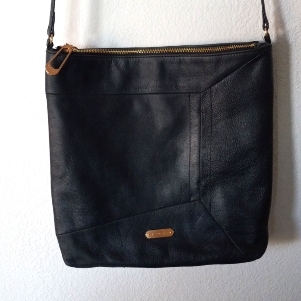 T Tahari Black Pebbled Leather Crossbody Purse